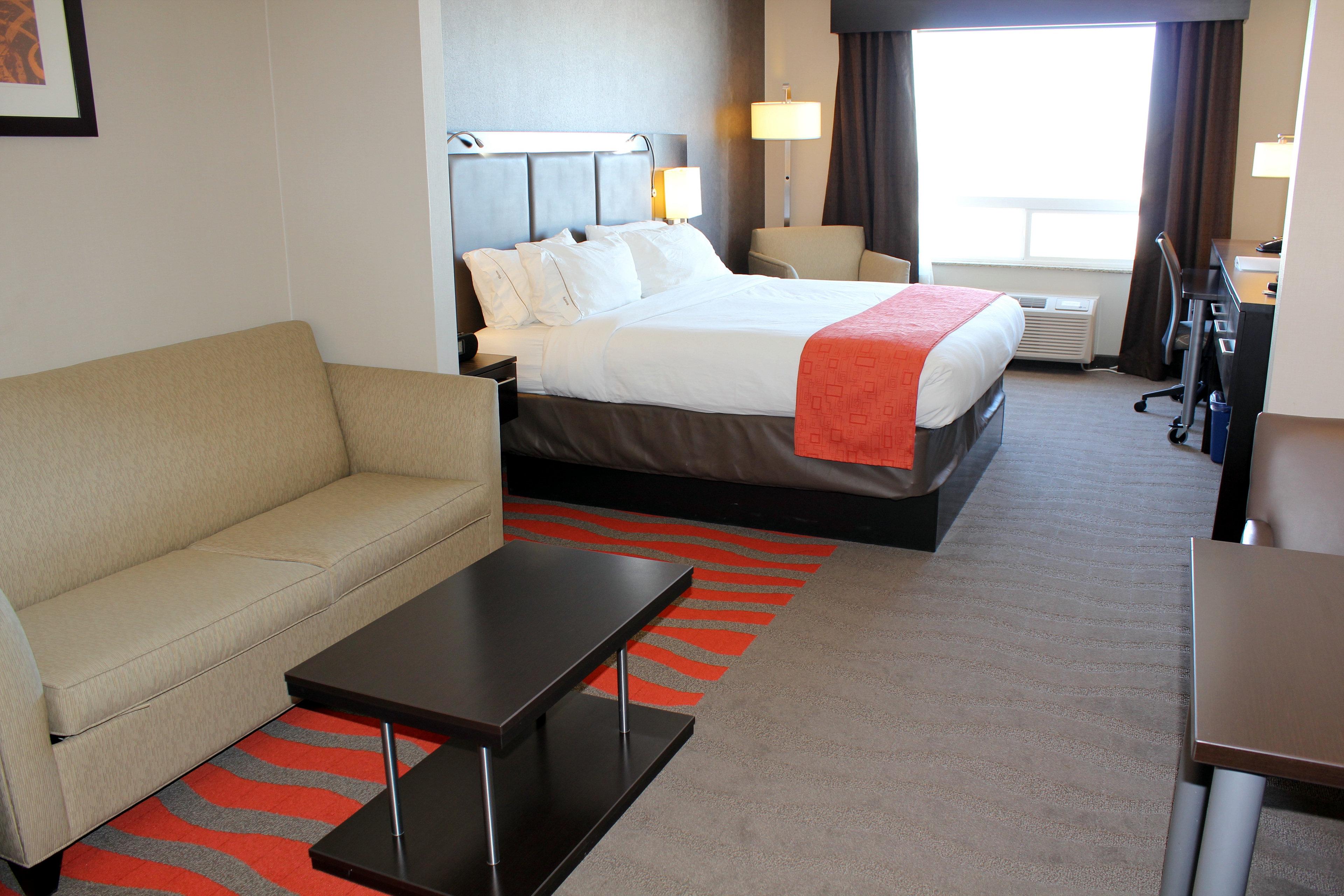 Chateau Inn & Suites Bonnyville Екстериор снимка