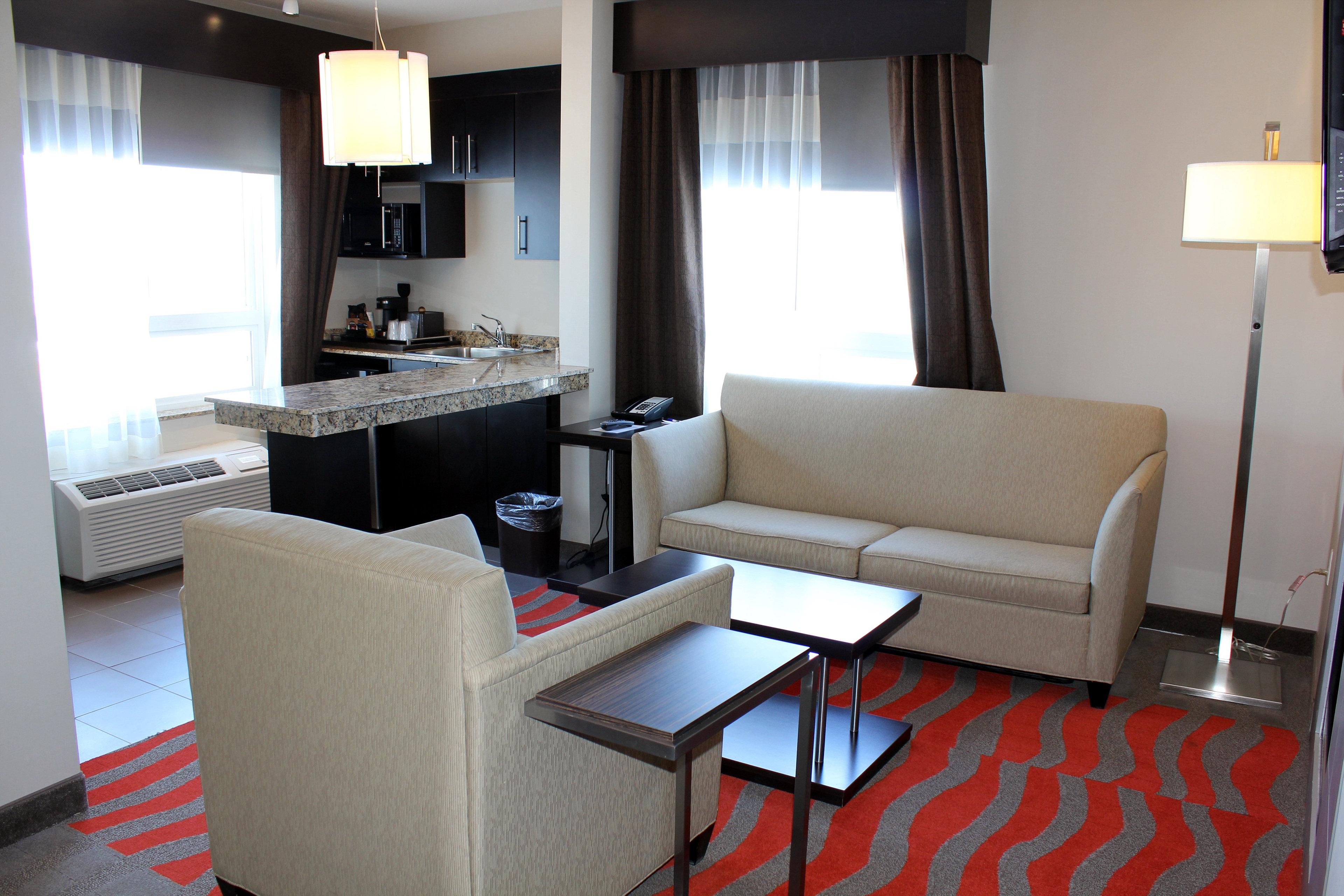 Chateau Inn & Suites Bonnyville Екстериор снимка
