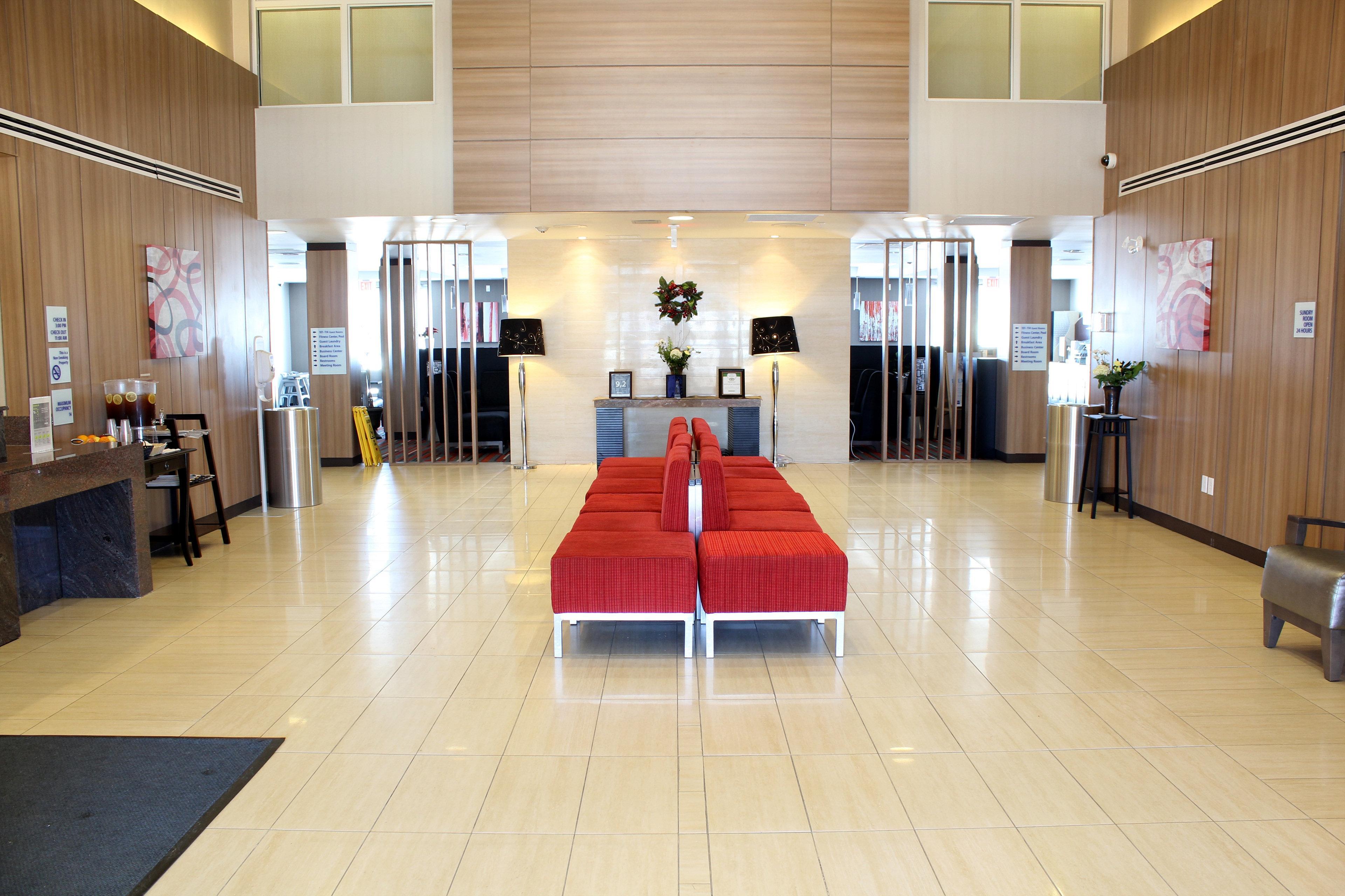 Chateau Inn & Suites Bonnyville Екстериор снимка