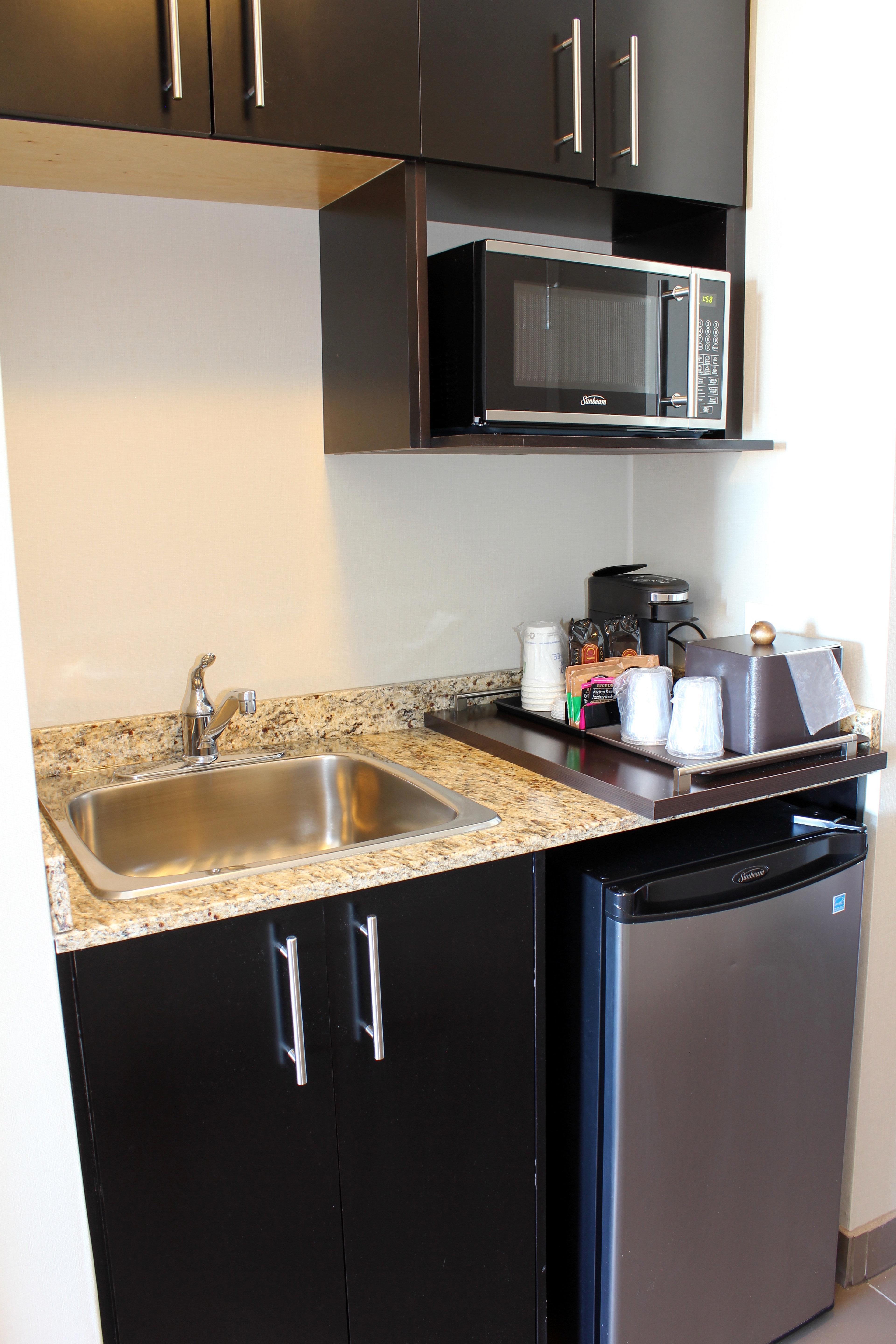 Chateau Inn & Suites Bonnyville Екстериор снимка