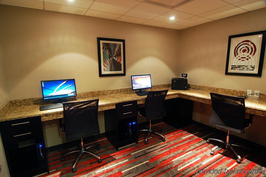 Chateau Inn & Suites Bonnyville Екстериор снимка