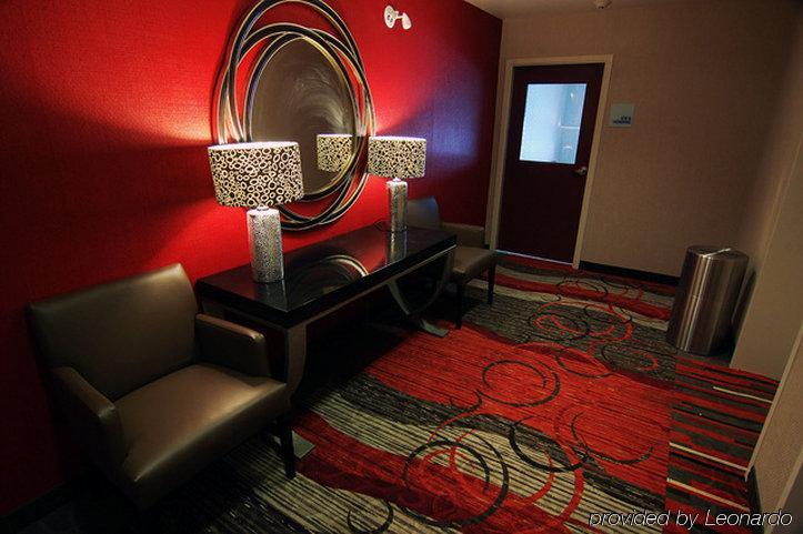 Chateau Inn & Suites Bonnyville Екстериор снимка